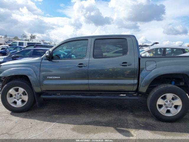 Toyota Tacoma Prerunner V6 Image 15