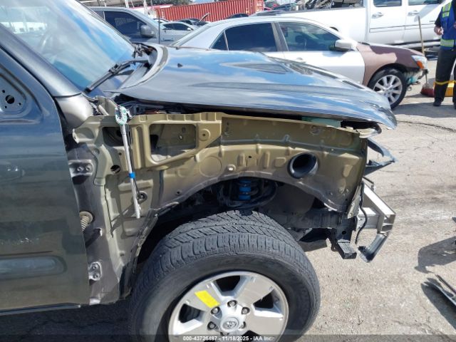 Toyota Tacoma Prerunner V6 Image 16