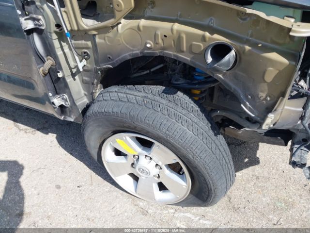 Toyota Tacoma Prerunner V6 Image 6