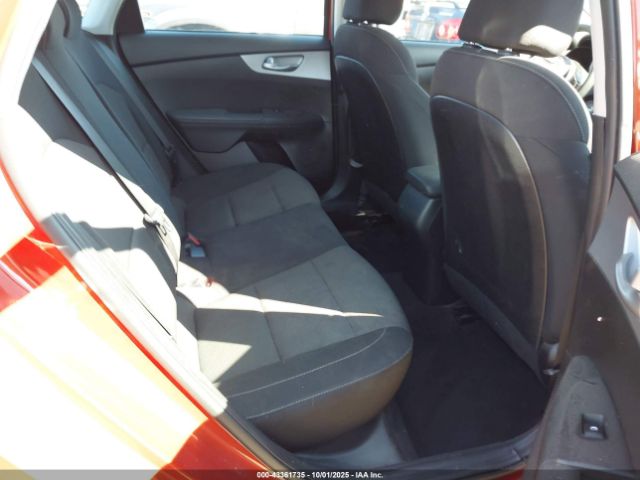 Kia Forte Lxs Image 16