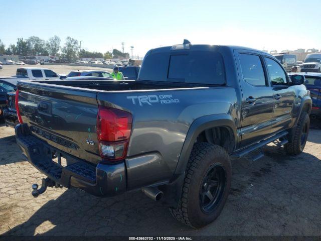 Toyota Tacoma Trd Off Road Image 10