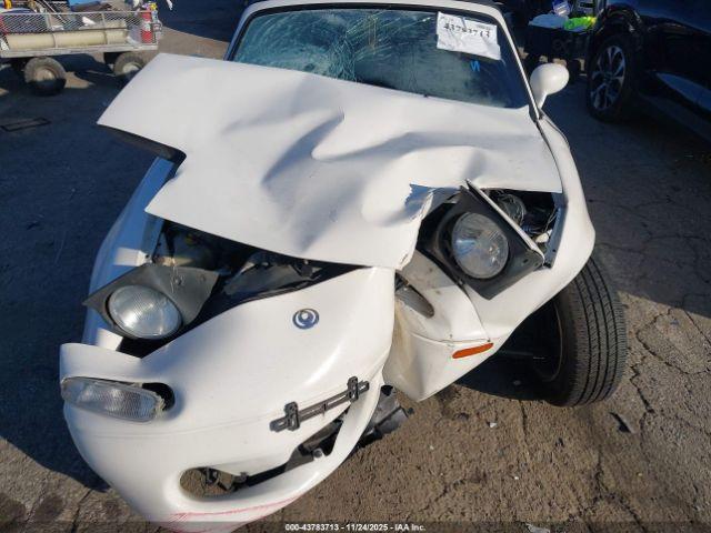 Mazda MX-5 Miata Image 14