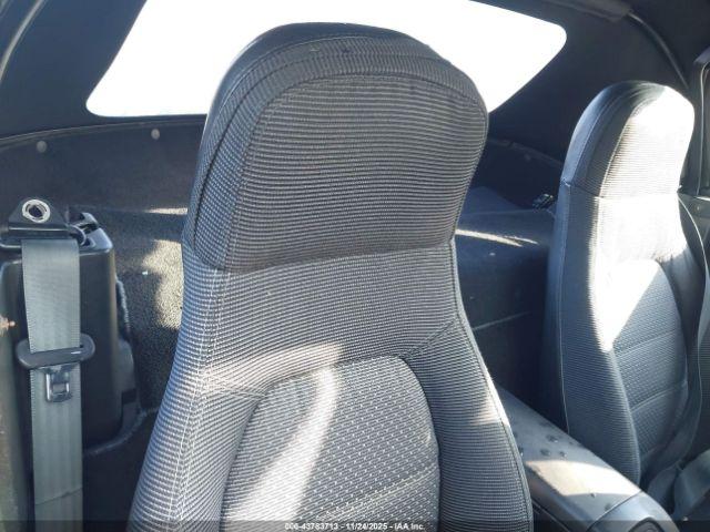 Mazda MX-5 Miata Image 13