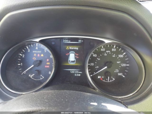 Nissan Rogue S Image 4