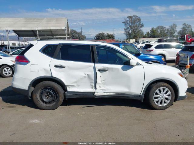 Nissan Rogue S Image 9