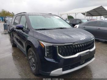  Salvage Kia Carnival