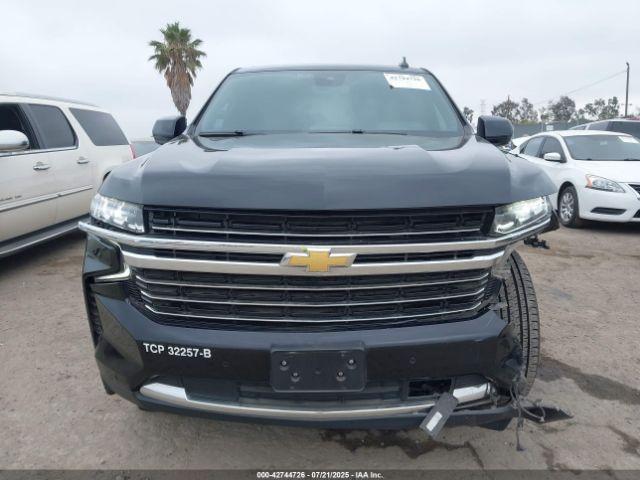 Chevrolet Suburban 2wd Lt Image 11