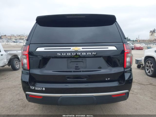 Chevrolet Suburban 2wd Lt Image 12