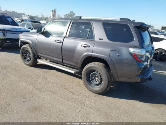 Toyota 4Runner Sr5 Premium Image 11