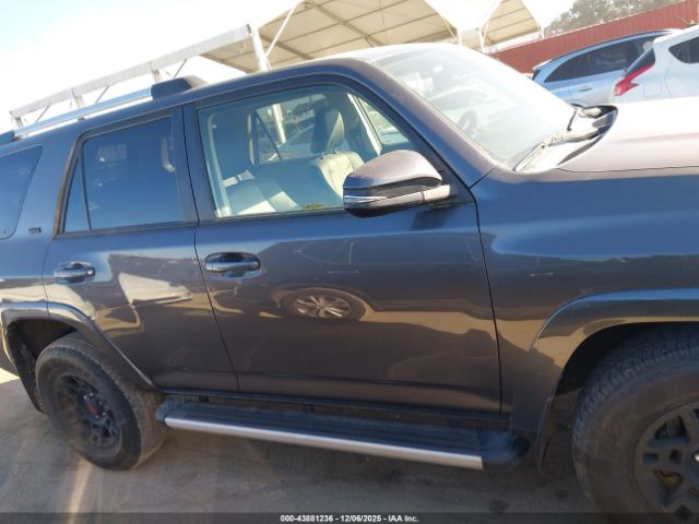 Toyota 4Runner Sr5 Premium Image 9