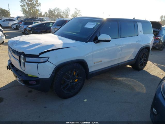 Rivian R1s Adventure Image 6