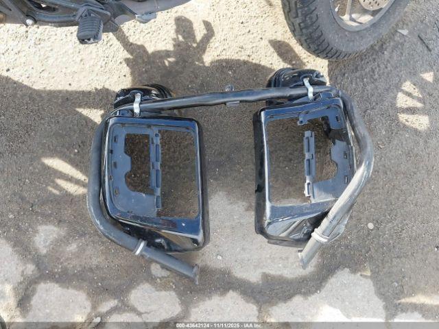 Harley-Davidson Flhx Street Glide Image 11