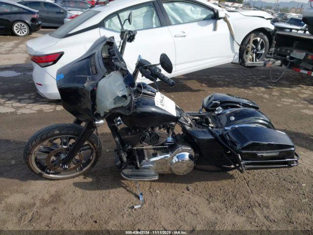 Harley-Davidson Flhx Street Glide Image 12