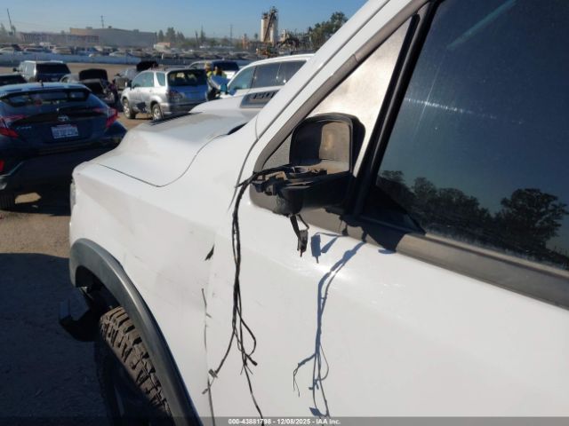 Ram 1500 Rebel  4x4 5'7 Box Image 17