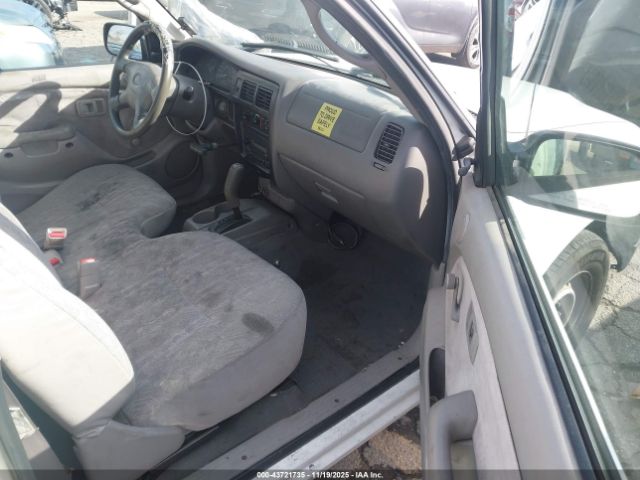 Toyota Tacoma Image 10