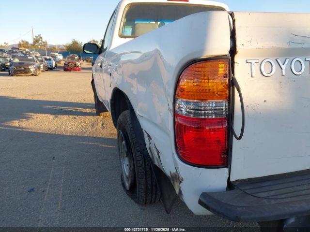 Toyota Tacoma Image 9