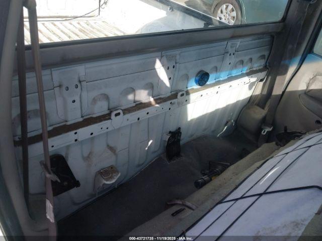 Toyota Tacoma Image 6