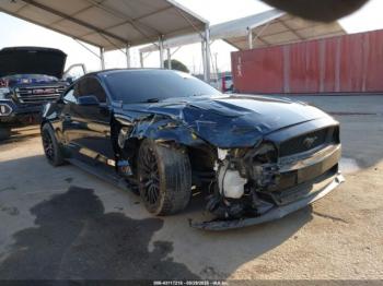  Salvage Ford Mustang