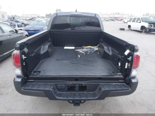 Toyota Tacoma Trd Sport Image 13