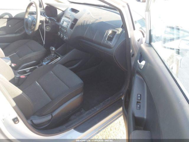 Kia Forte Lx Image 3