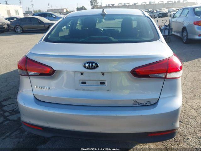 Kia Forte Lx Image 12