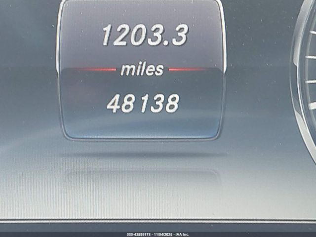 Mercedes-Benz S-Class Image 9