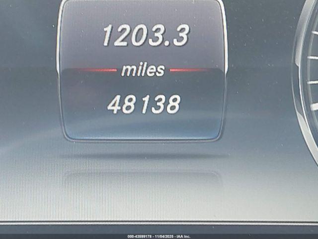 Mercedes-Benz S-Class Image 9