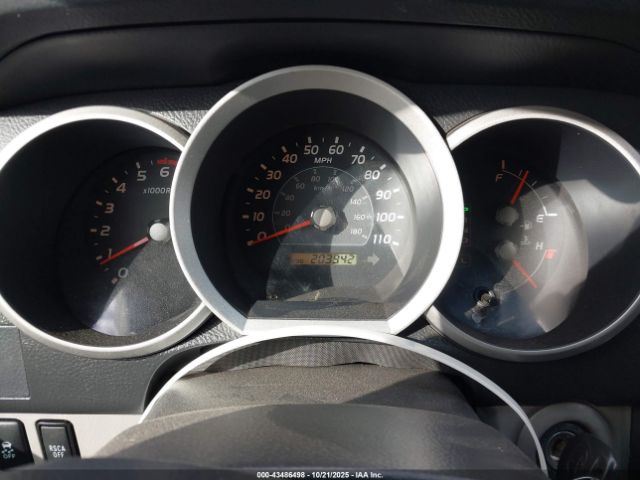 Toyota 4Runner Sport V8 Image 6