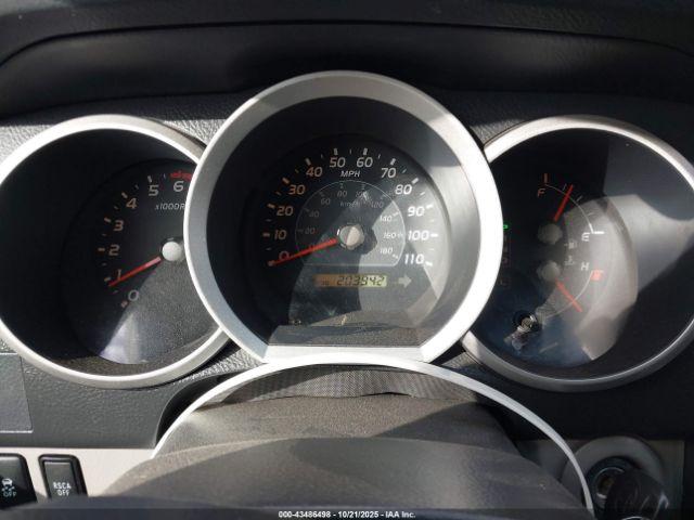 Toyota 4Runner Sport V8 Image 6