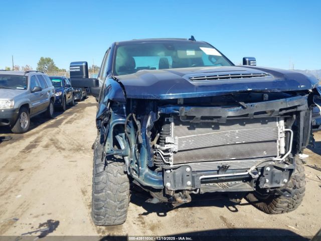 Chevrolet Silverado 2500 Image 5