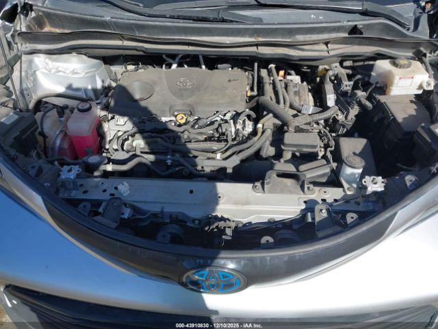 Toyota Sienna Xle Image 10