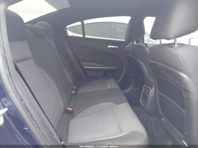 Dodge Charger Se Image 7