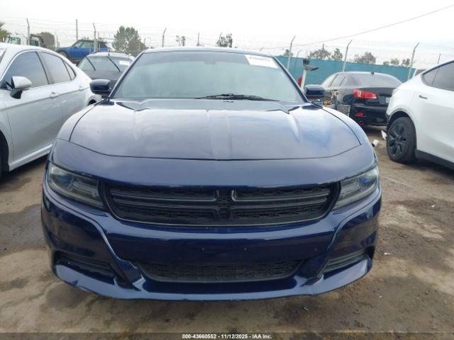Dodge Charger Se Image 13