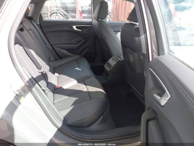 Audi A5 Premium Image 8