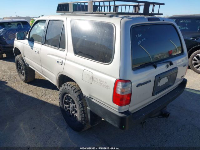 Toyota 4Runner Sr5 V6 Image 8