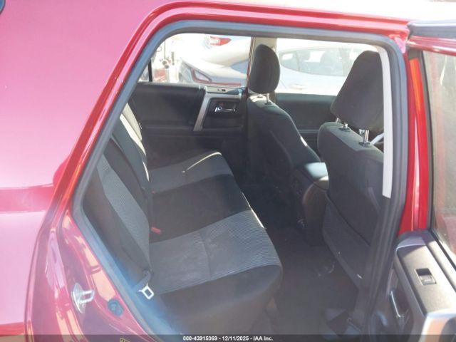 Toyota 4Runner Sr5 Image 11