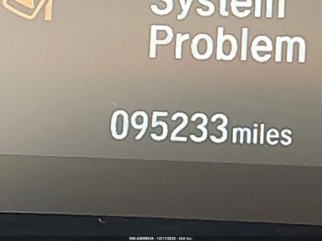 Honda Clarity Plug-In Hybrid Image 12