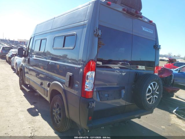 Winnebago Solis Rv Image 2