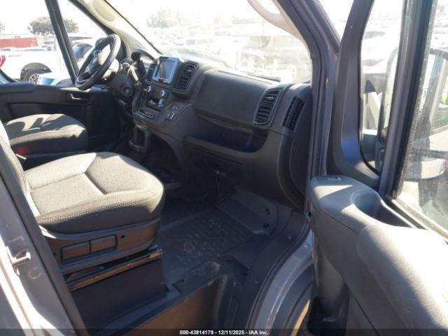 Winnebago Solis Rv Image 3