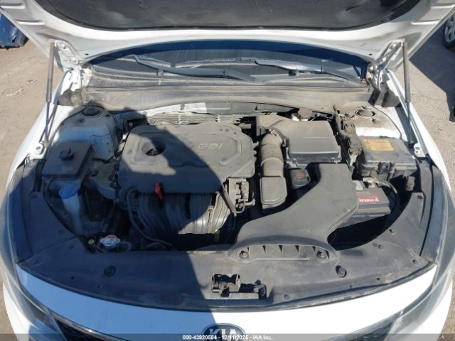 Kia Optima Lx Image 12