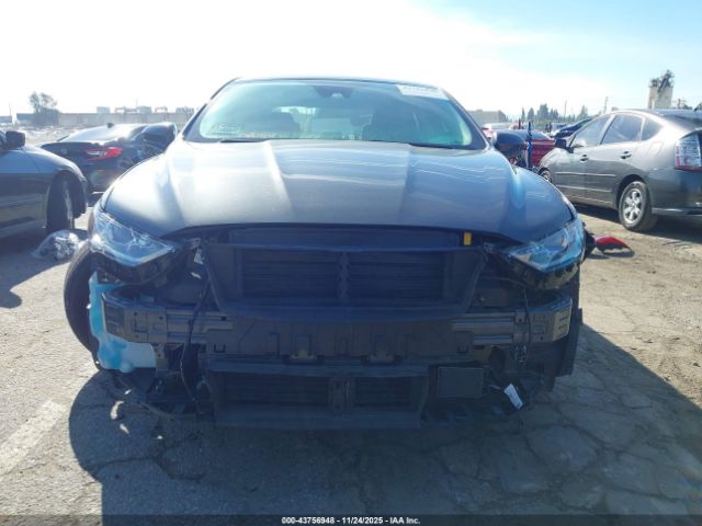 Ford Fusion Se Image 6