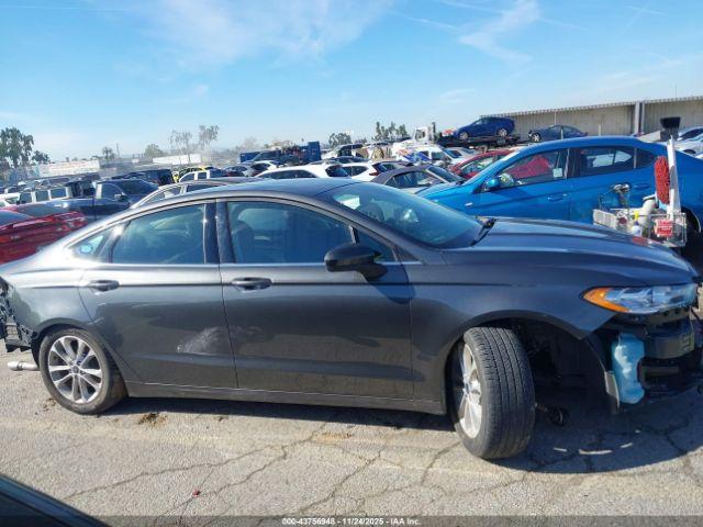 Ford Fusion Se Image 8