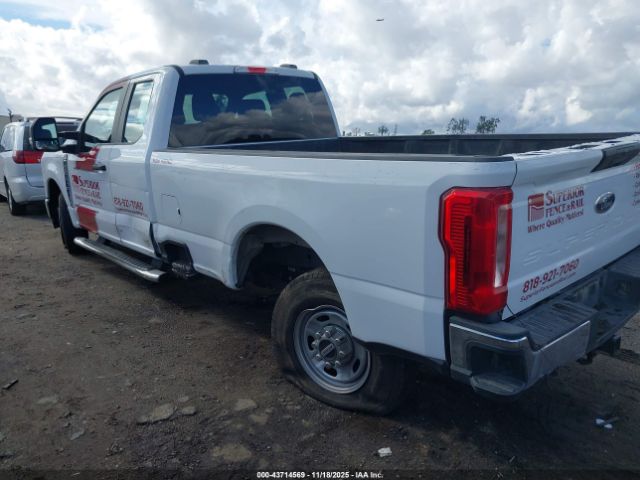 Ford F-250 Xl Image 9