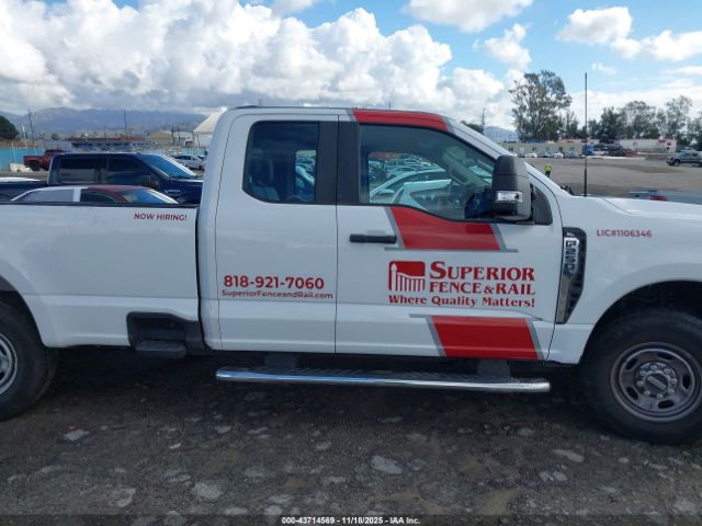 Ford F-250 Xl Image 6