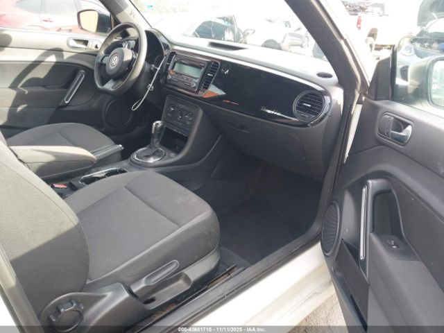 Volkswagen Beetle 2.5l Entry Image 2