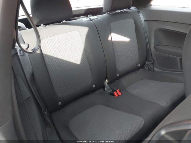 Volkswagen Beetle 2.5l Entry Image 12