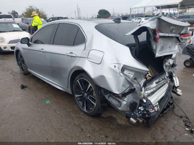 Toyota Camry Xse V6 Image 2