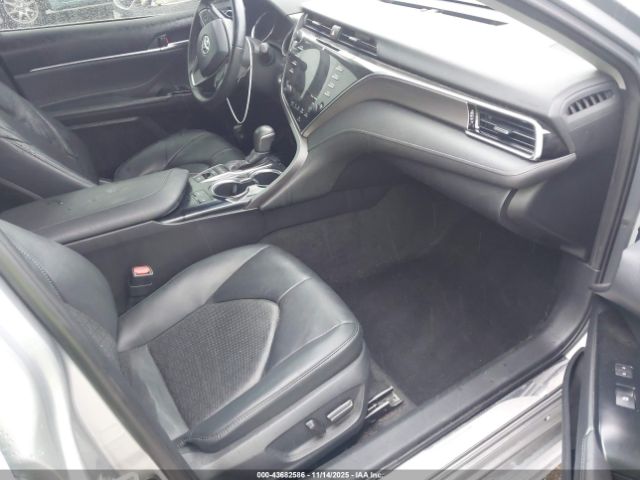 Toyota Camry Xse V6 Image 4