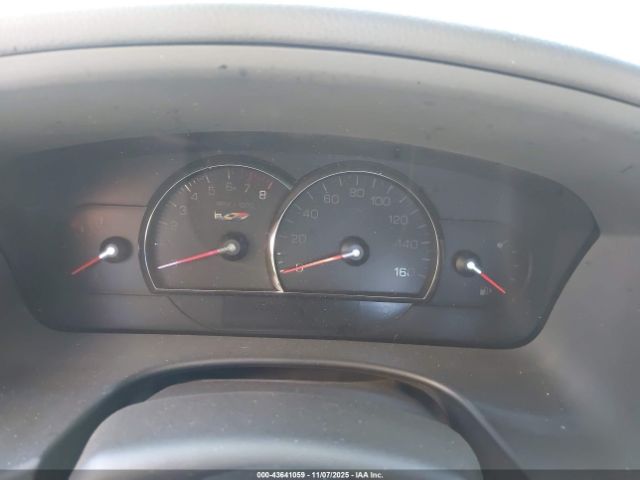 Cadillac STS-V Image 8