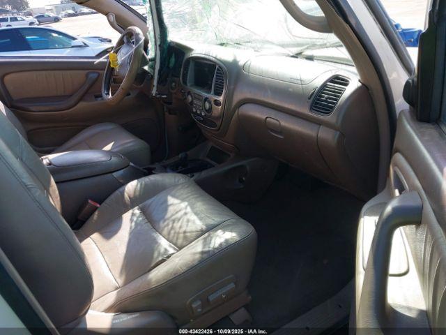 Toyota Sequoia Limited V8 Image 4